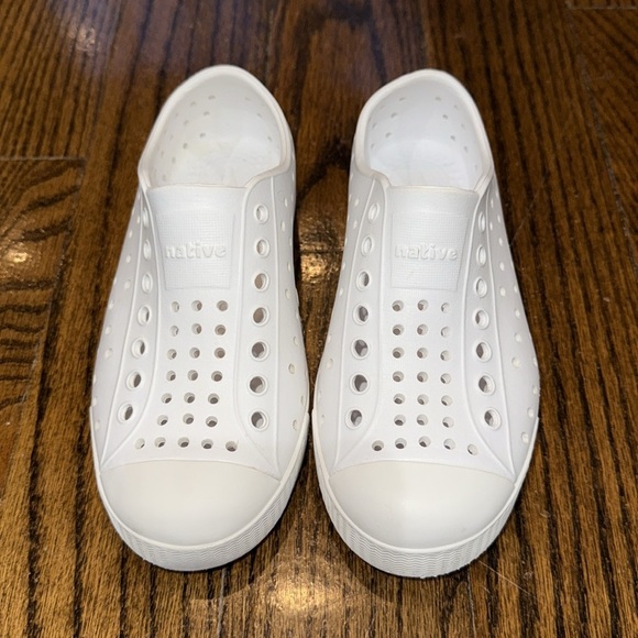 NATIVE UNISEX JEFFERSON WATERPROOF SLIP ON 12 - Picture 2 of 5